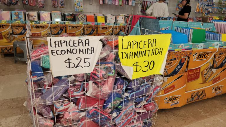emporada escolar en tiendas de abarrotes